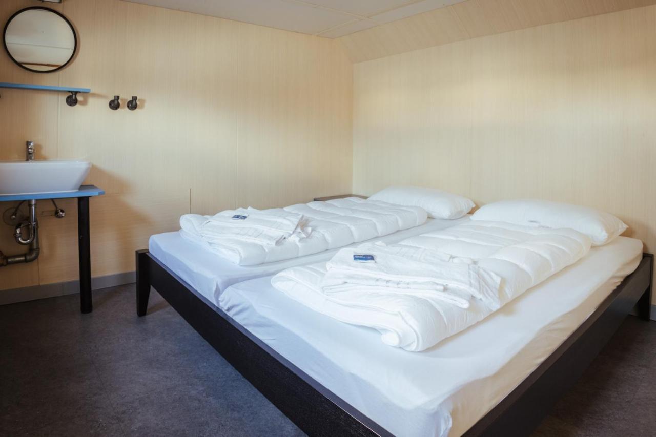 Arcona - Uebernachten Auf Dem Wasser - Direkt Am Bontekai Hotel Wilhelmshaven